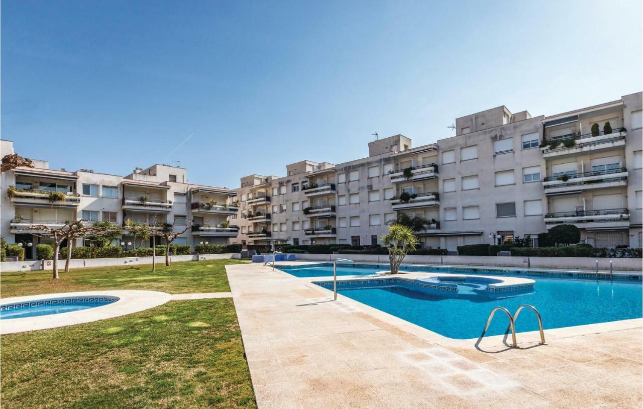 Apartamento 3 Bedroom Nice In Cubelles