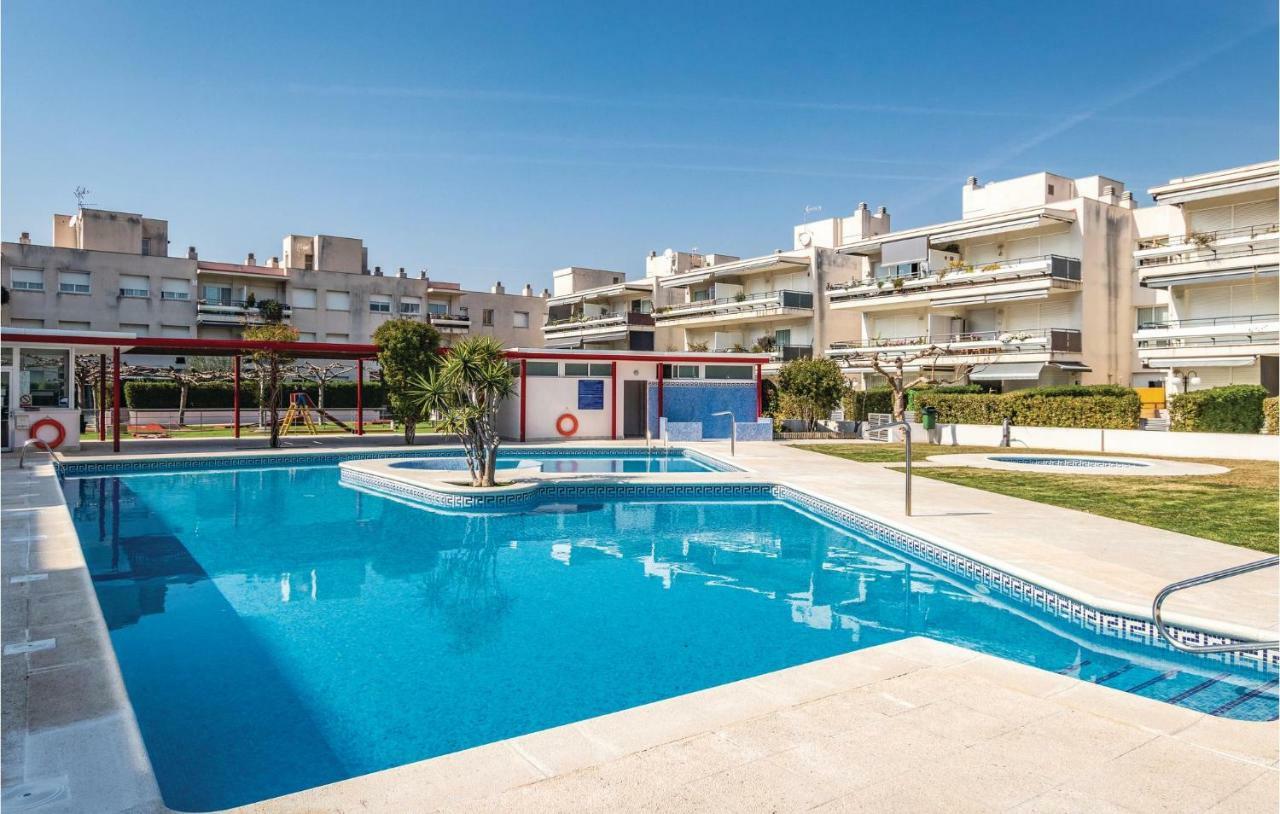 3 Bedroom Nice In Cubelles