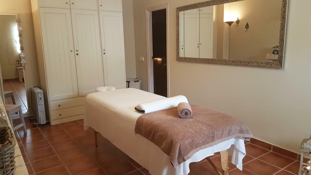 Hotel & Entre Pinos-adults Only Es Calo (Formentera)