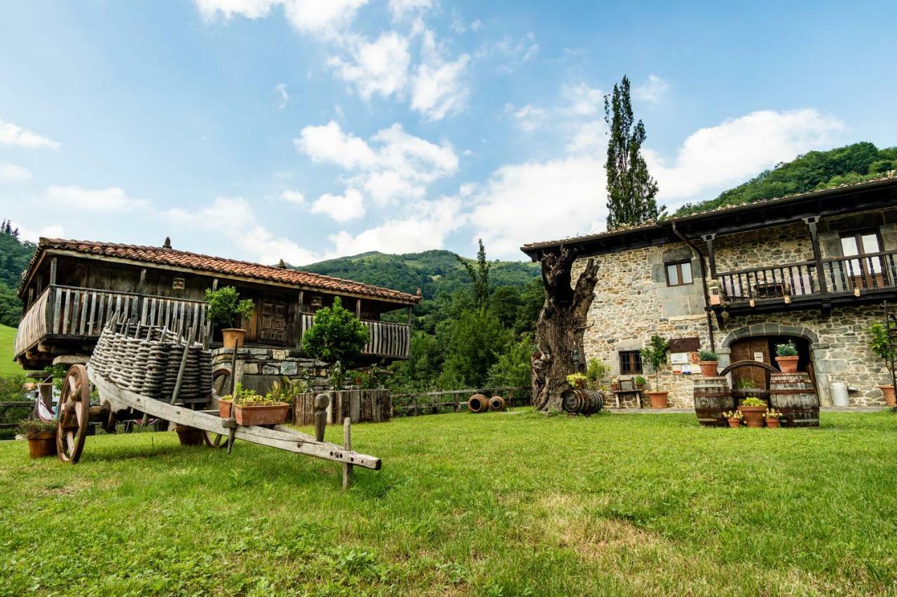 Hotel Casona De El Castañíu 3*