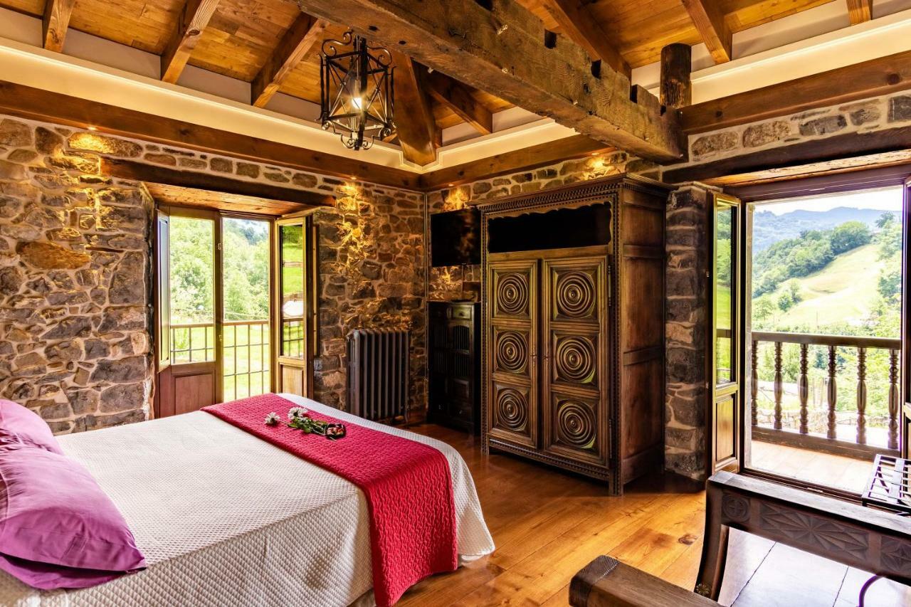 Hotel Casona De El Castañíu Serrapio
