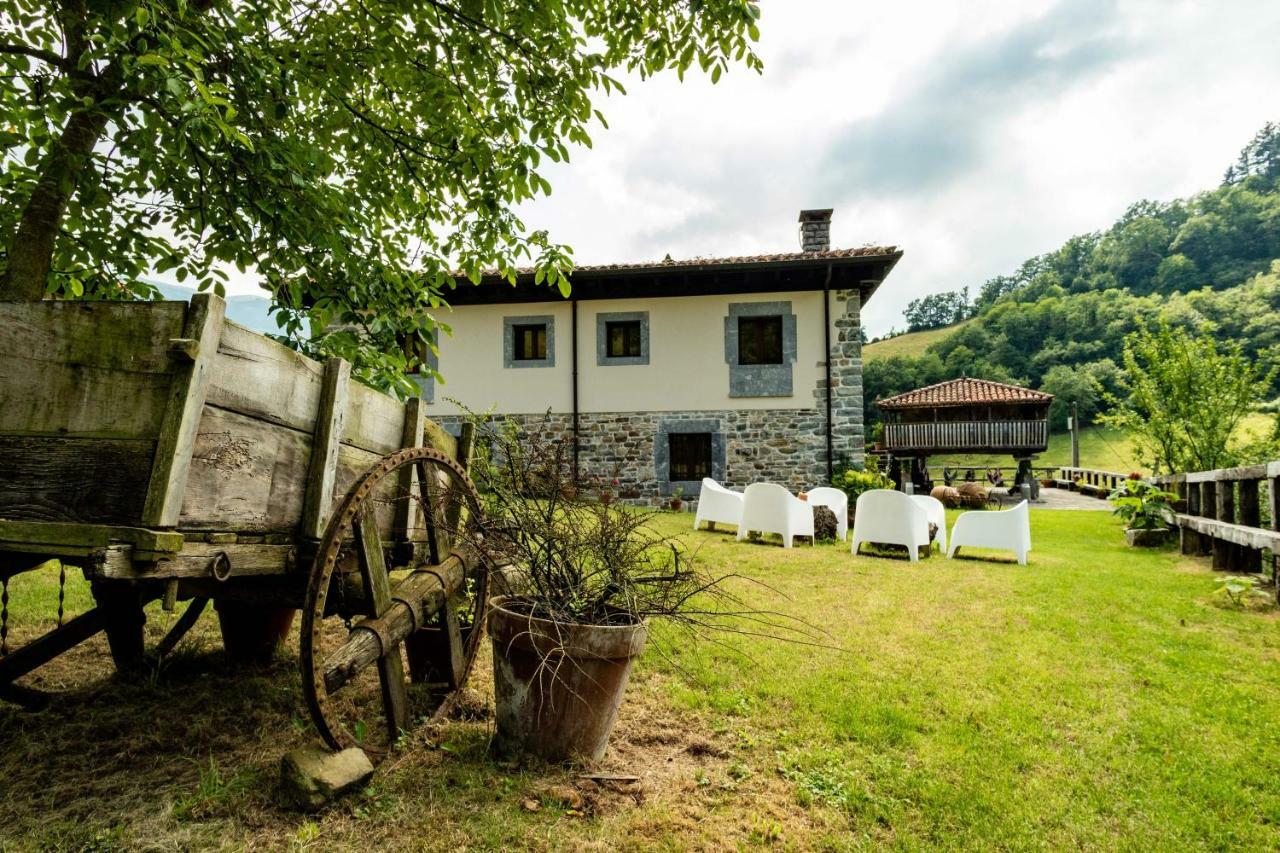 Casona De El Castañíu 3* Serrapio