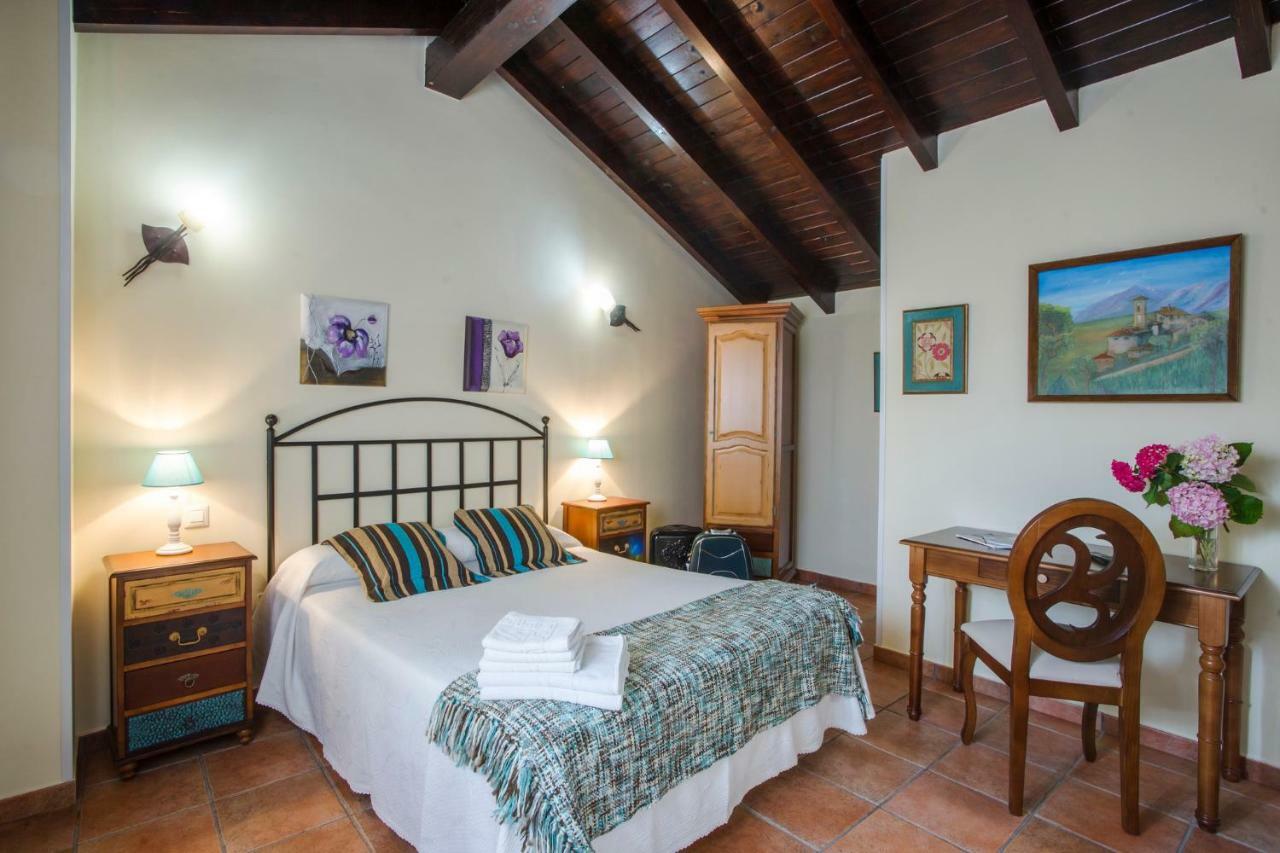 Tres Mentiras De 3* Santillana del Mar