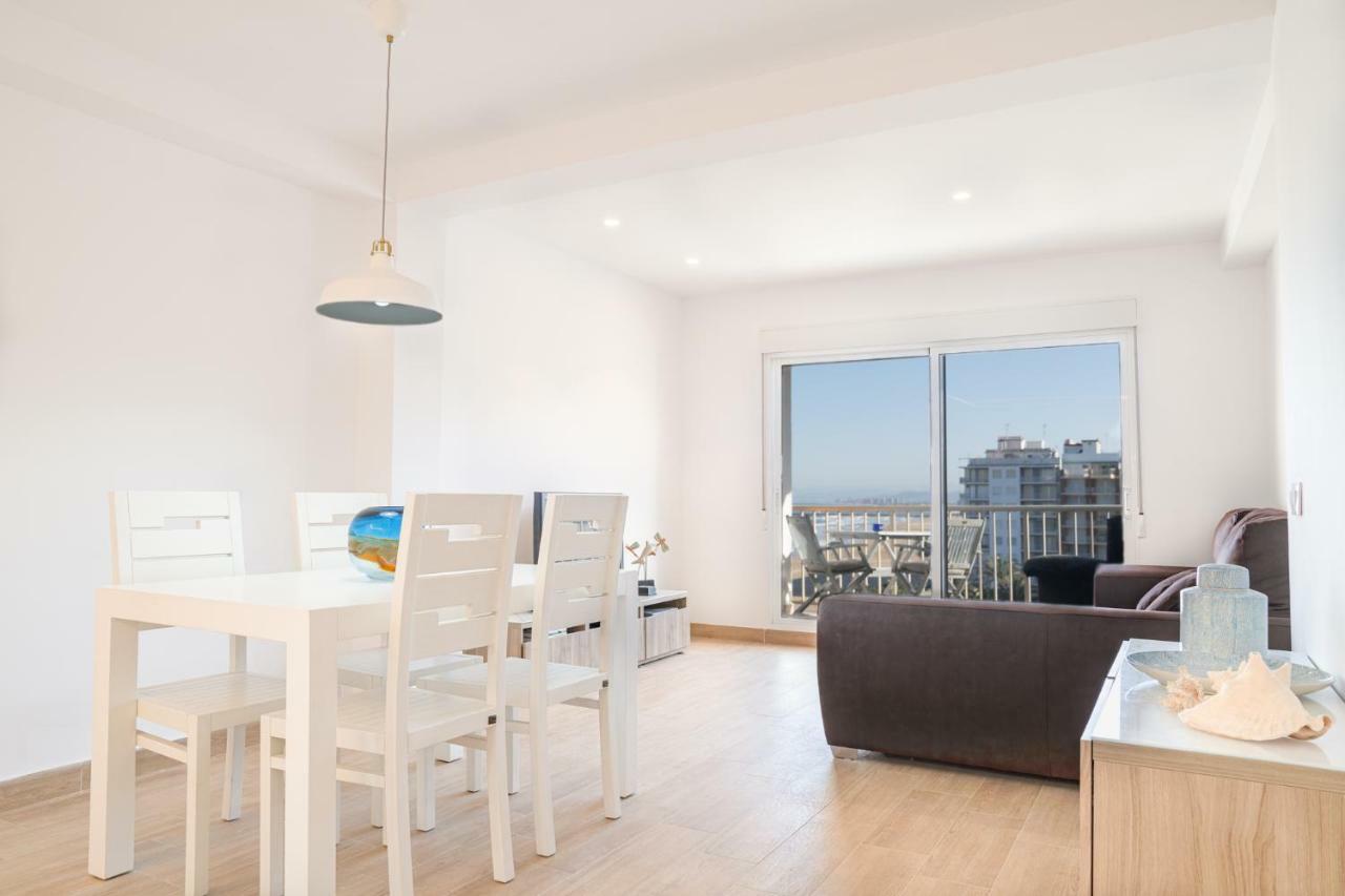 Flat Apartment *