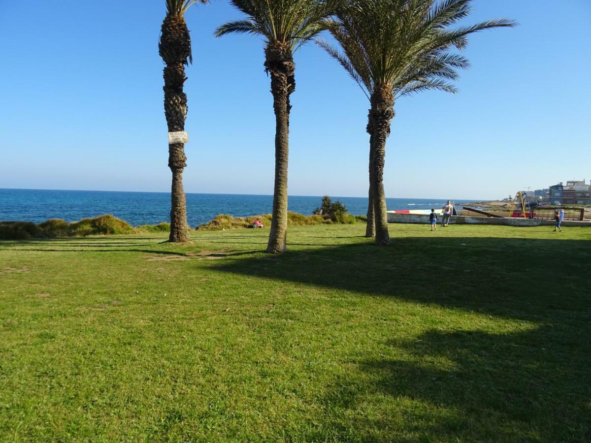 Brisas Del Mar Azul Apartment *