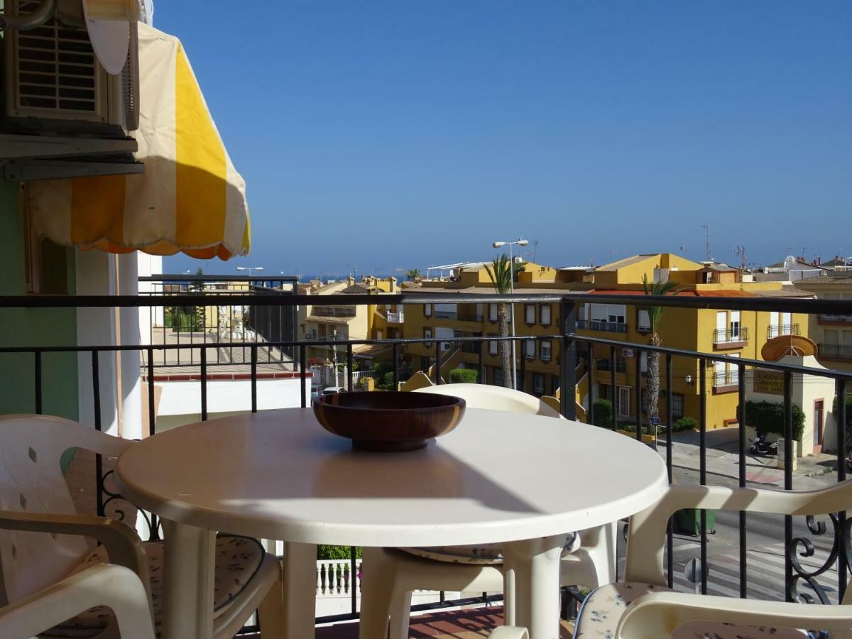 Brisas Del Mar Azul Apartment *