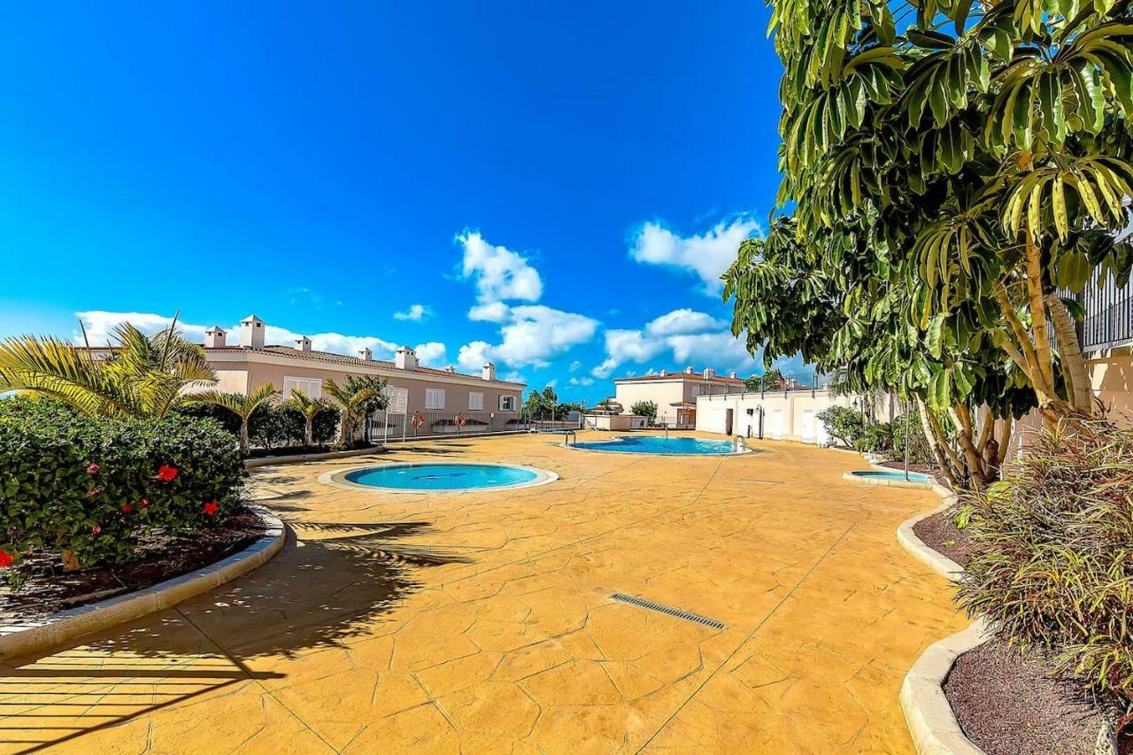 Playa De La Arena 1 Bedroom Apartamento *
