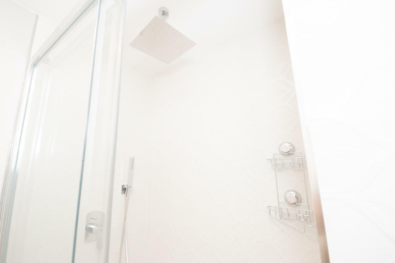 Cubo's Tivoli B4 Apartamento *