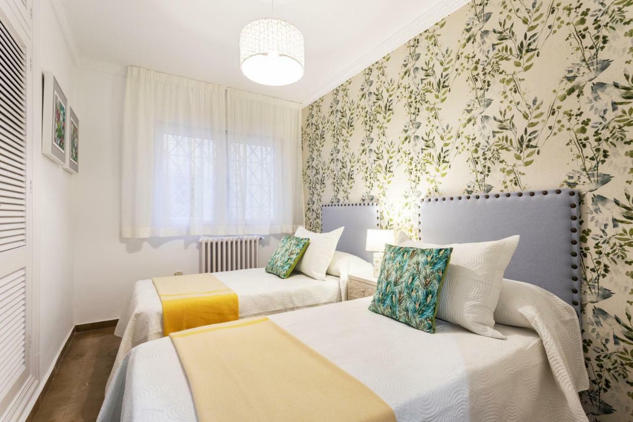 Genteel Puerta Real Apartment Granada