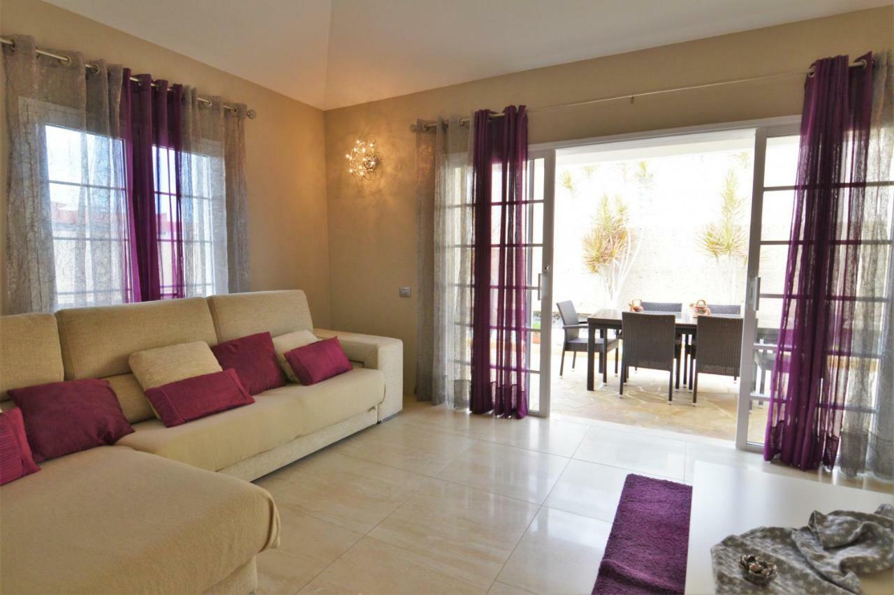 Villa Mariposa With Private Pool, Cactus Garden, Bbq & Wifi - Suitable For Families By Holidayshome Villa *