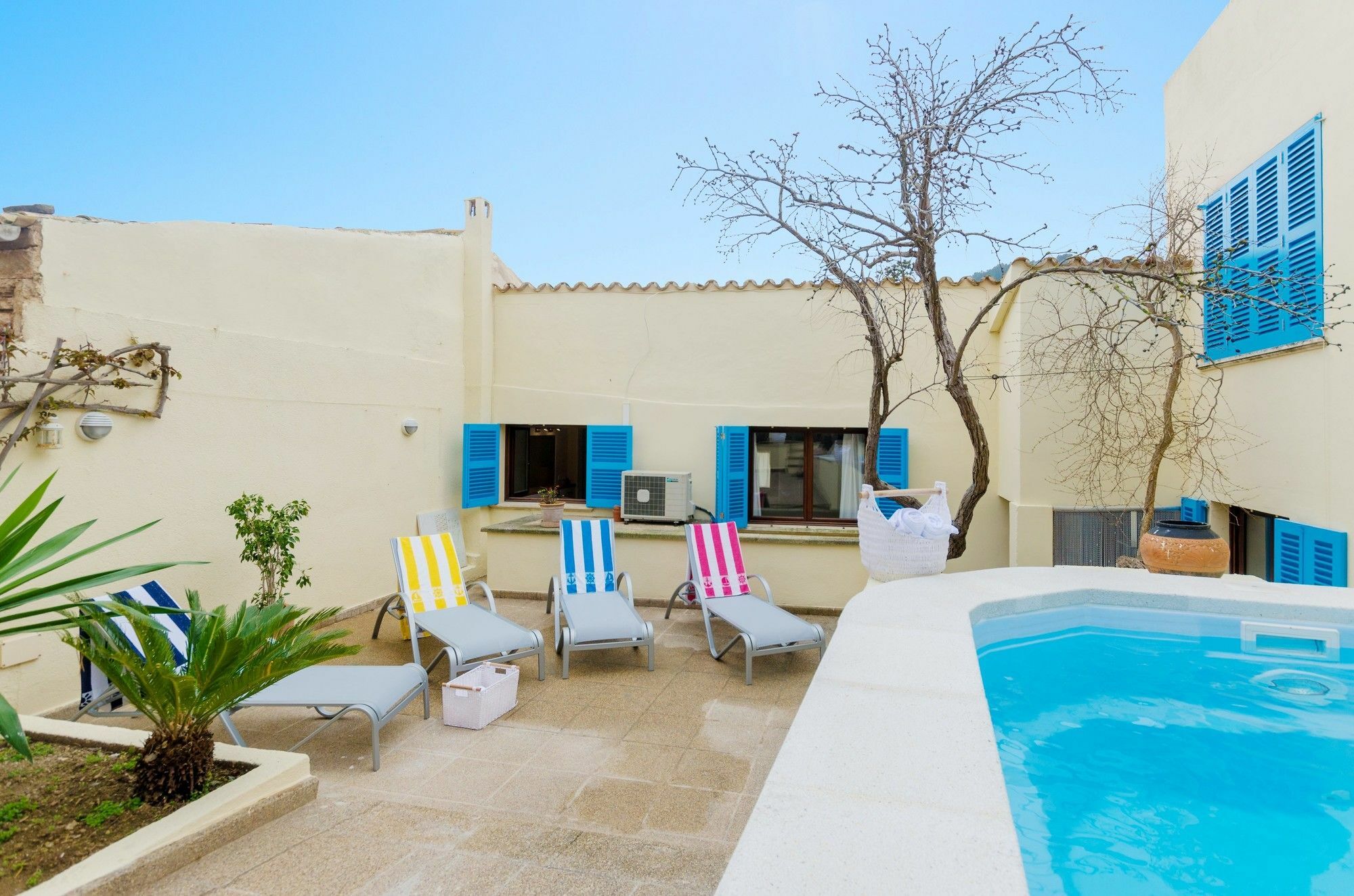Pla Den Cosset Villa