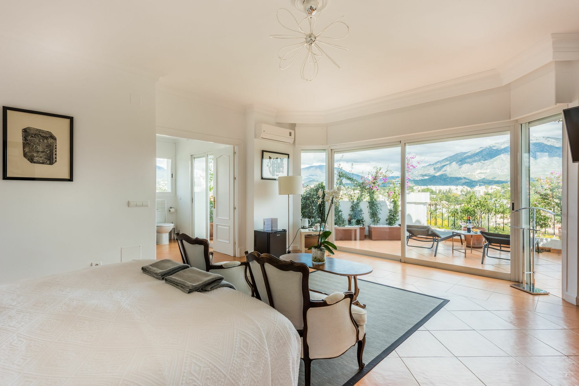 Molo 44 Puerto Banus