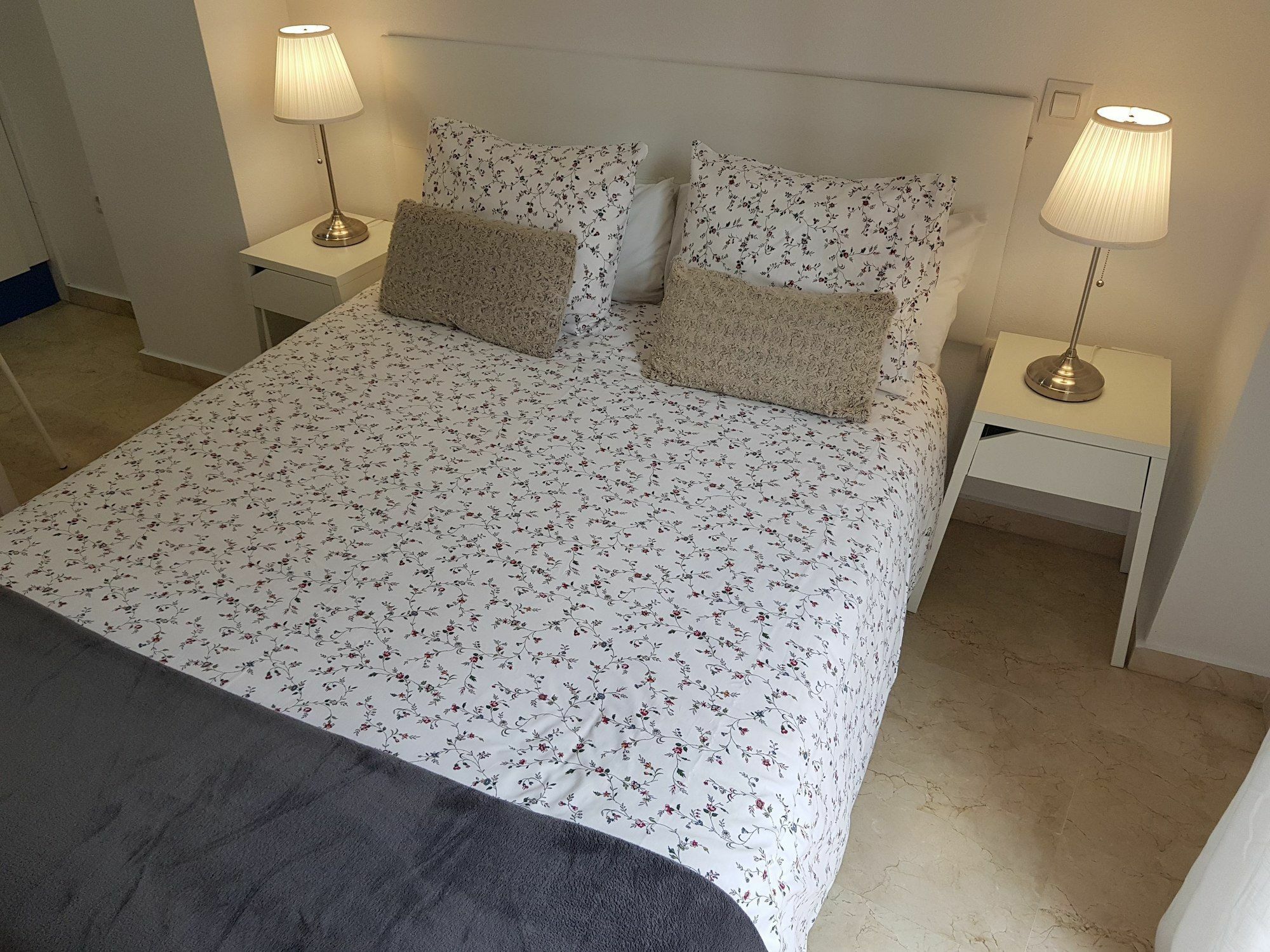 Apartment Fan Flat Mariscal