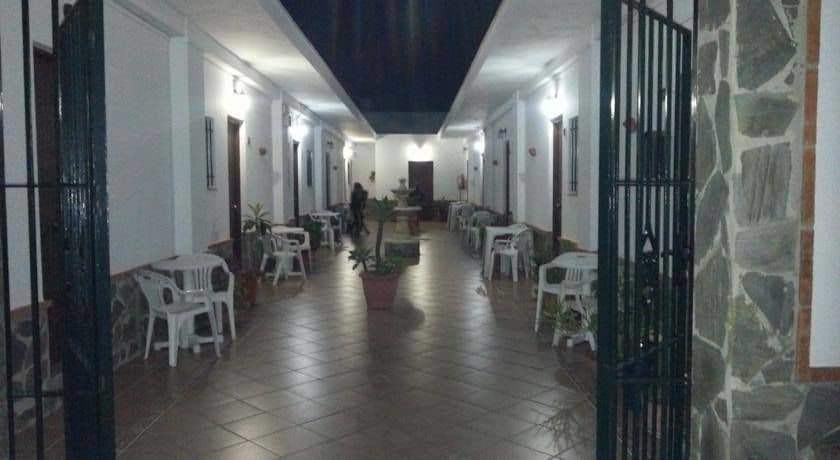 El Canario Guest house *