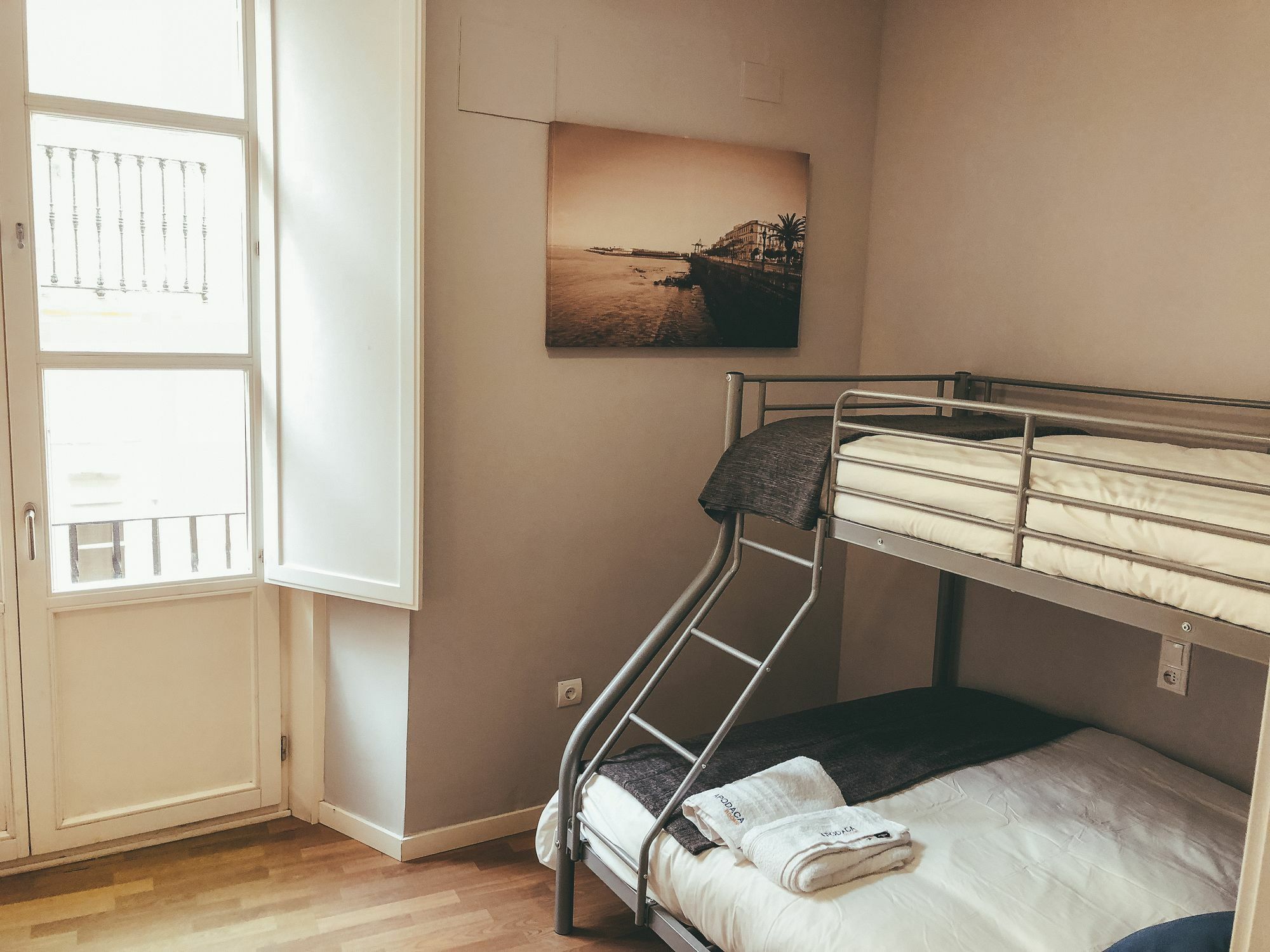 Inn Apodaca Cádiz