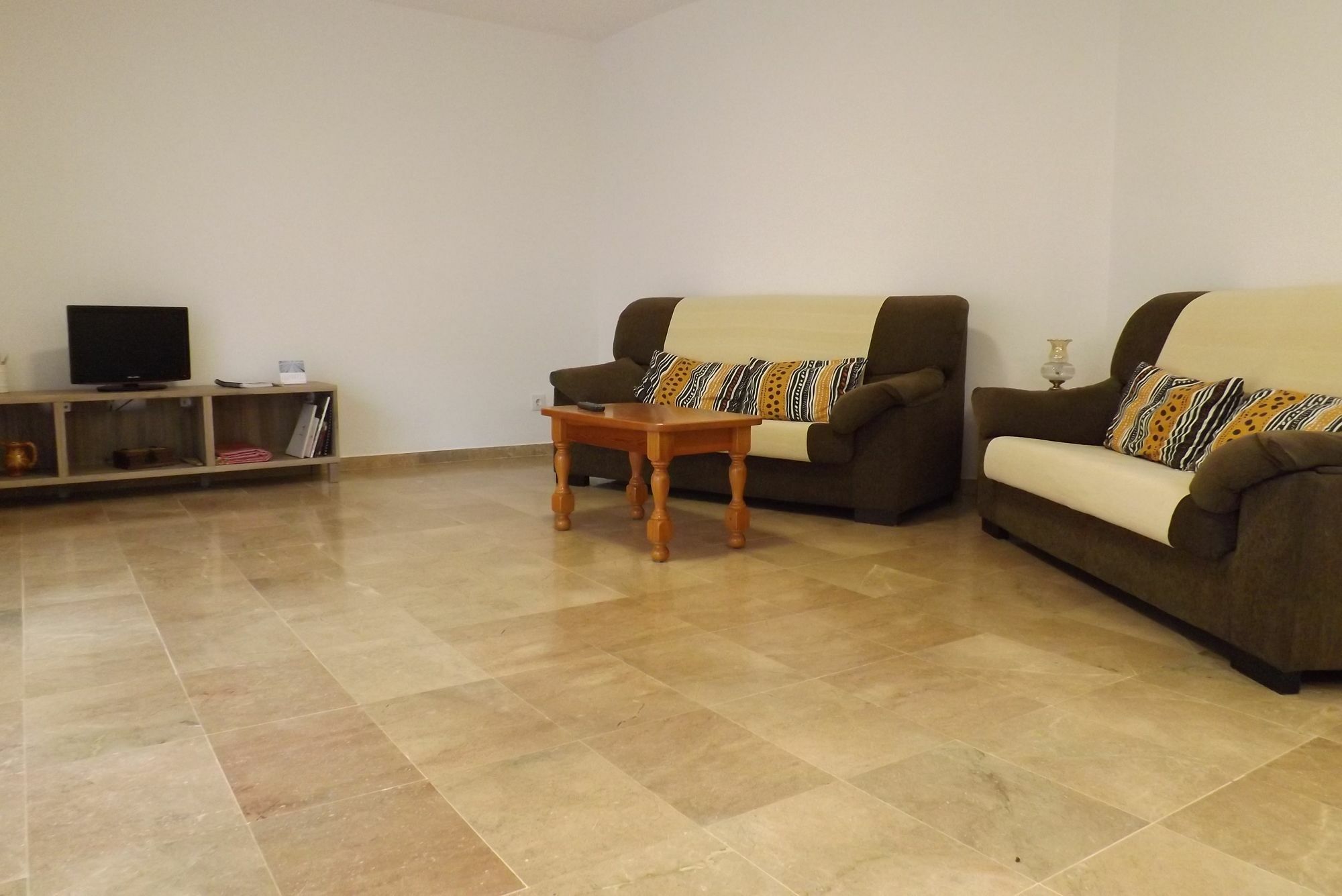 Tarracohome Centre Apartment