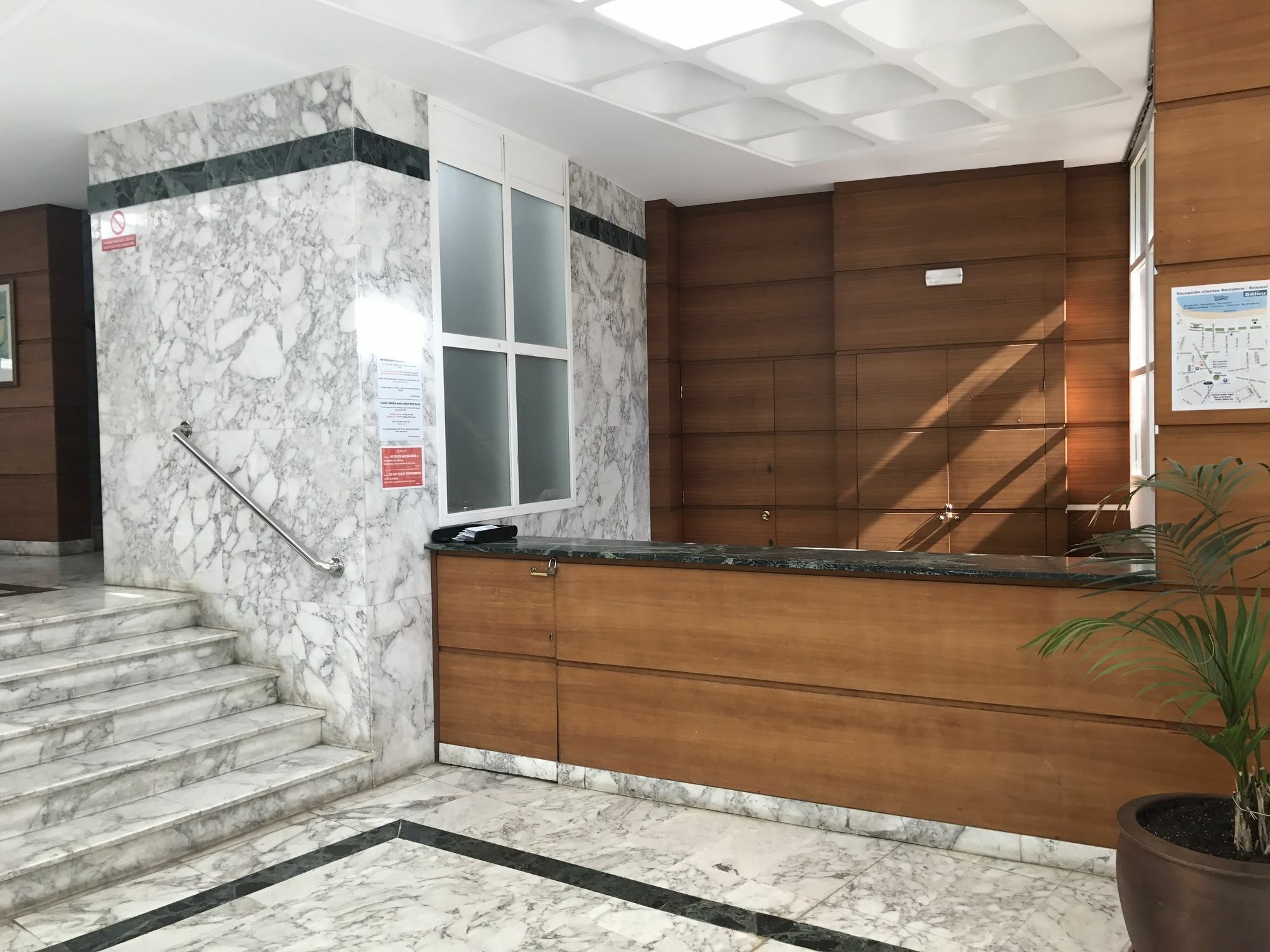 Costa Dorada Apartment *
