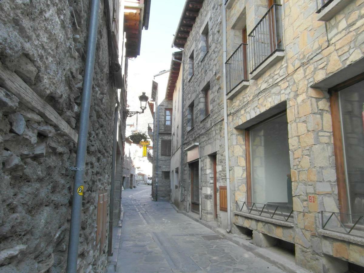 B08 - Mayor 22, 3º - Villmor * Benasque