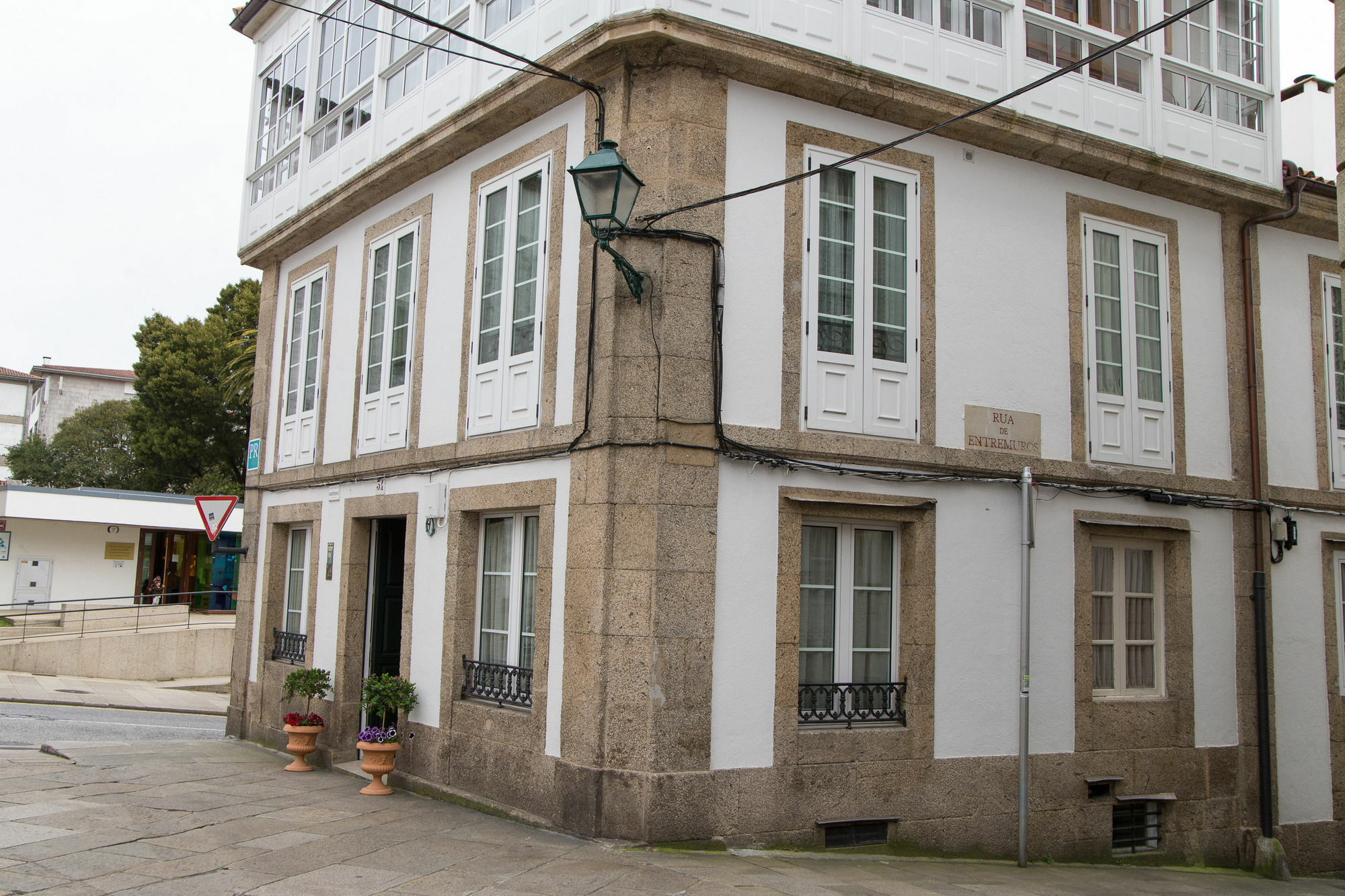 Linares Santiago