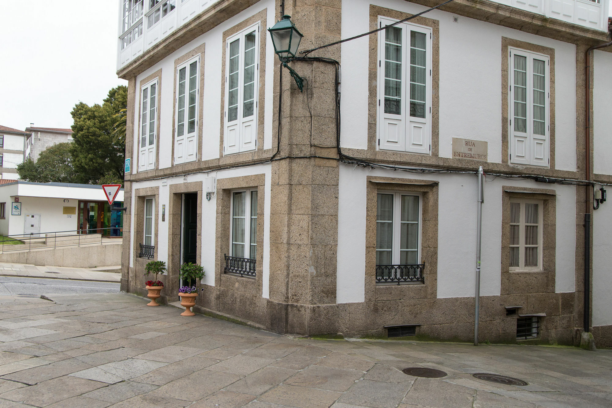 Linares Santiago Santiago de Compostela