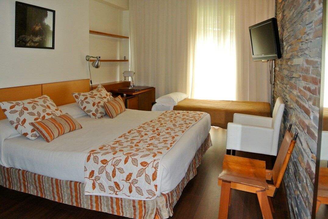 Hotel Hospederia Parque De Monfragüe 4*