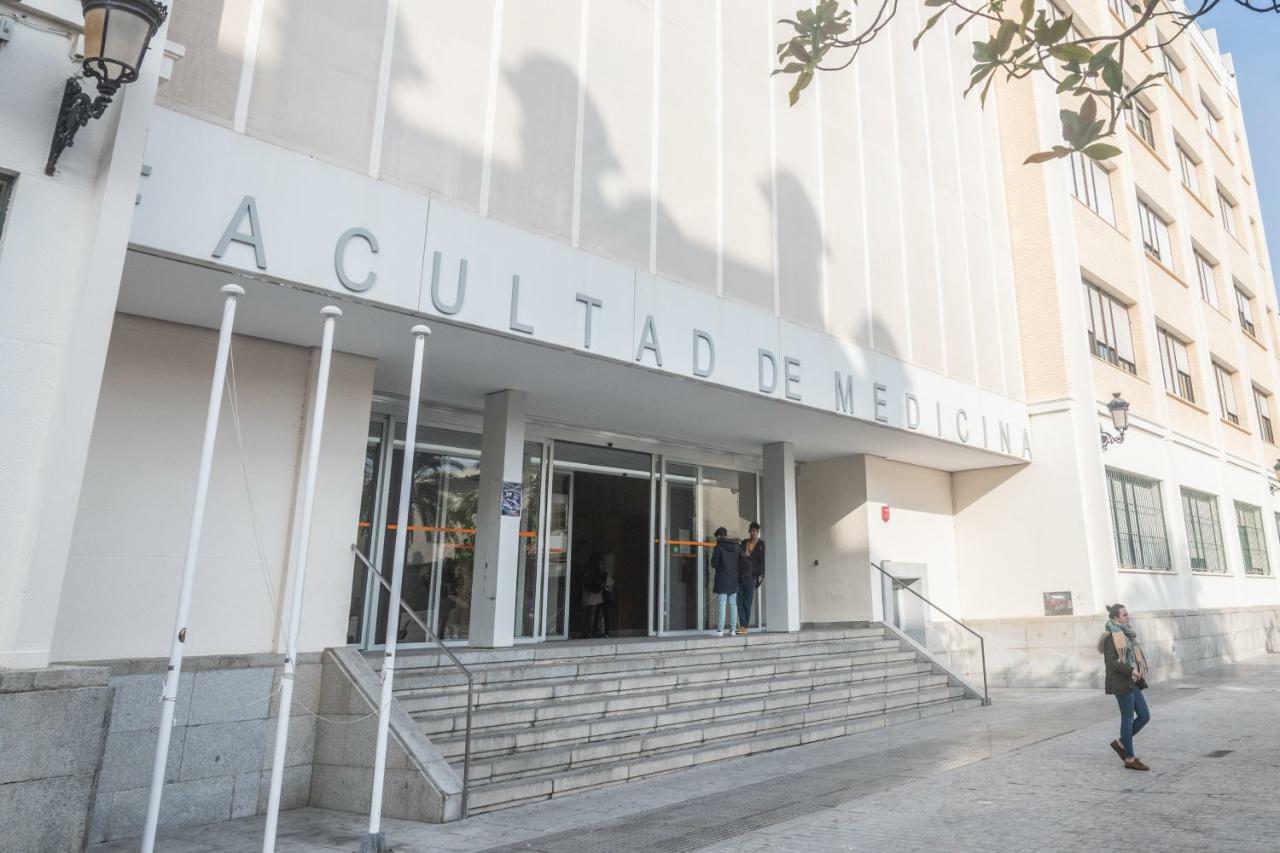 Apartamento El Estudio Del Poeta *