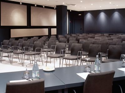 Hotel Ac Ciudad De 4*