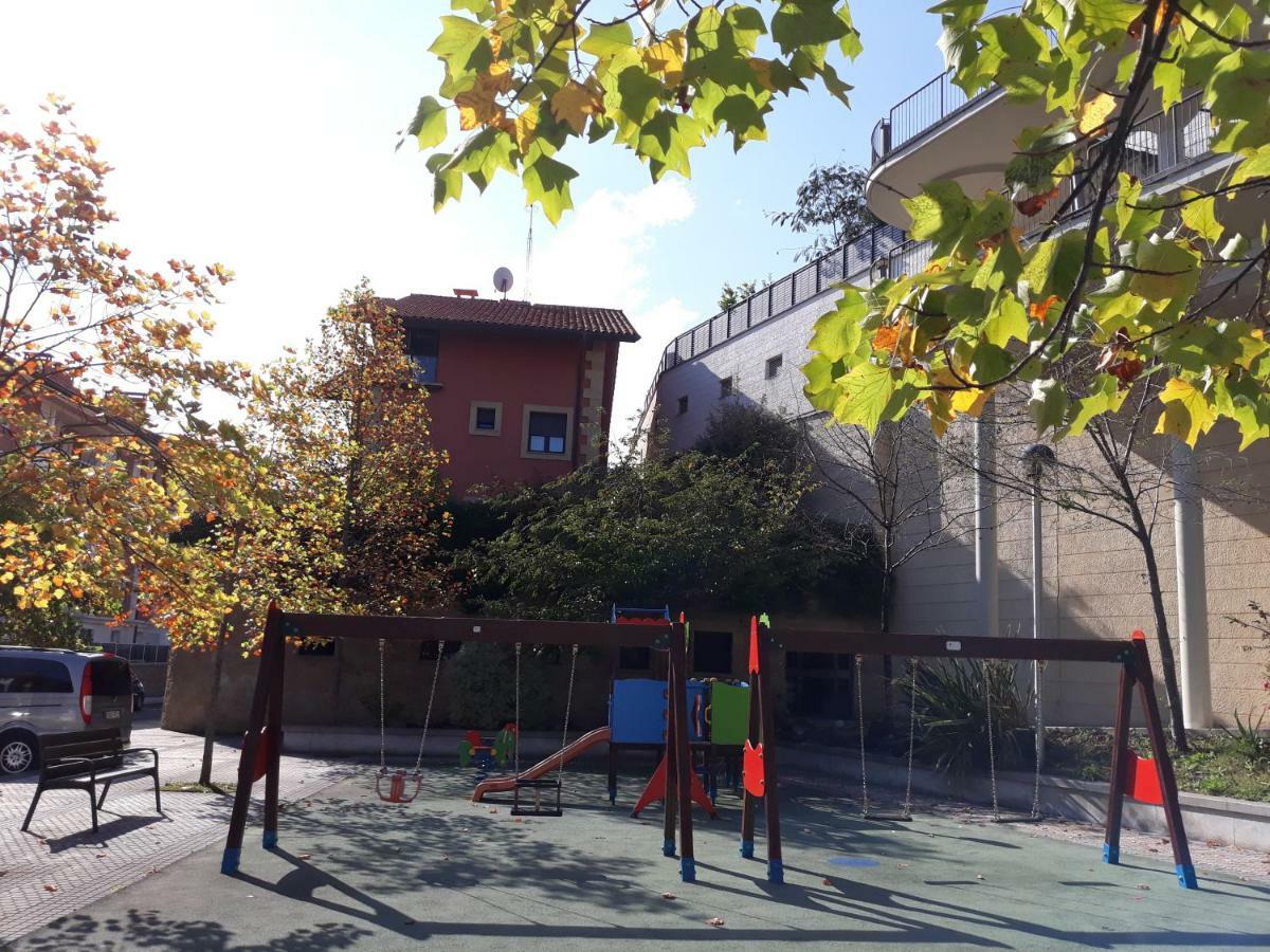 Telmo's Con Parking -sirimiri Apartments- *