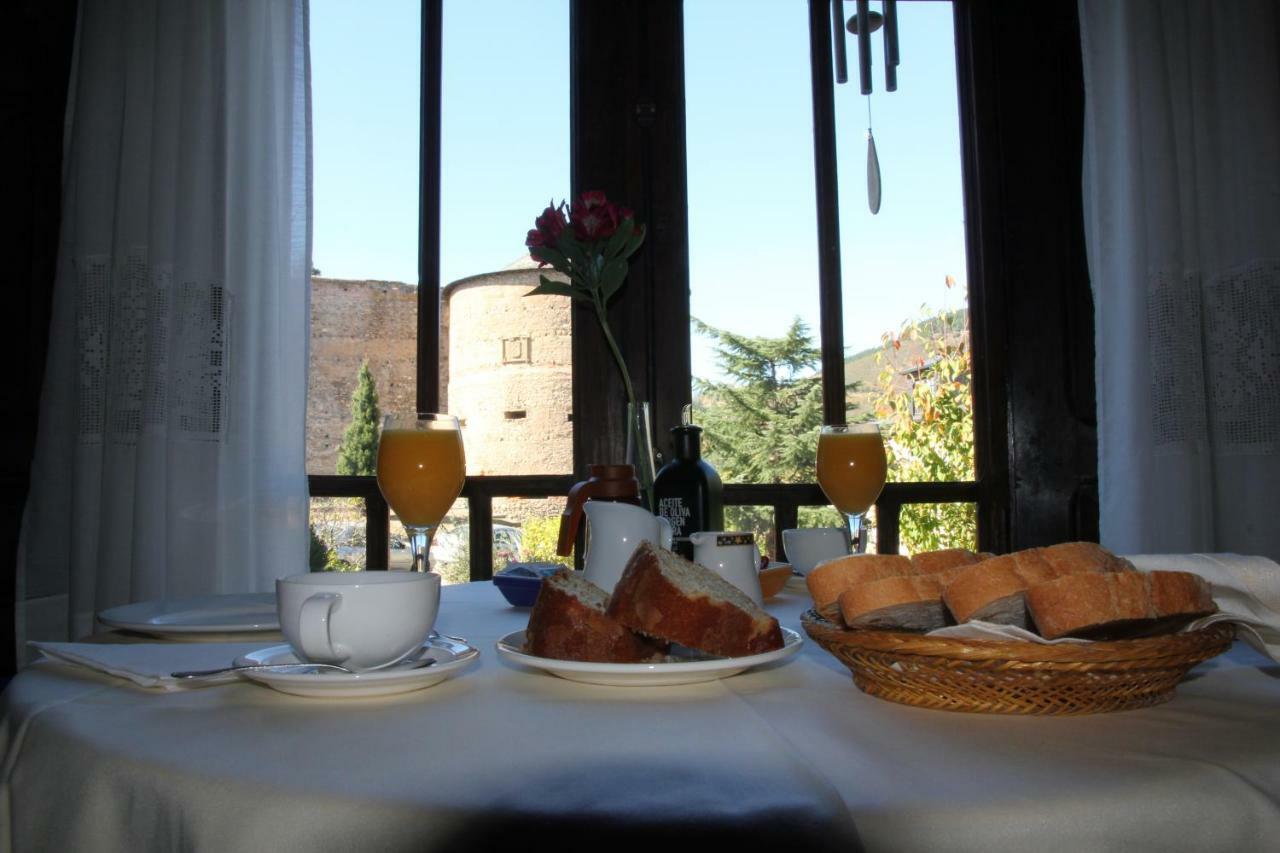 Guest house Micro-hostal La Puerta Del Perdon Villafranca Del Bierzo