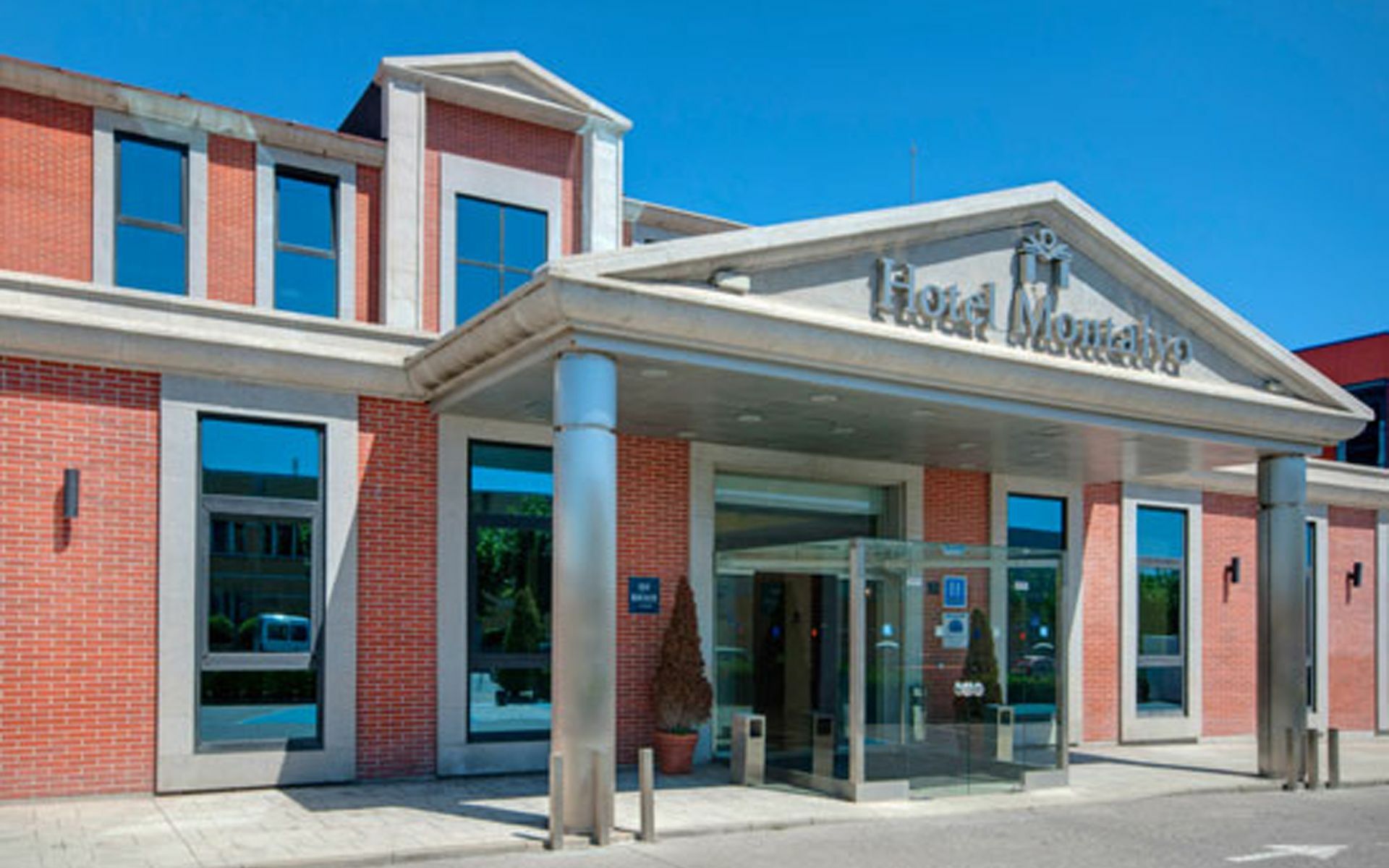 Montalvo Hotel