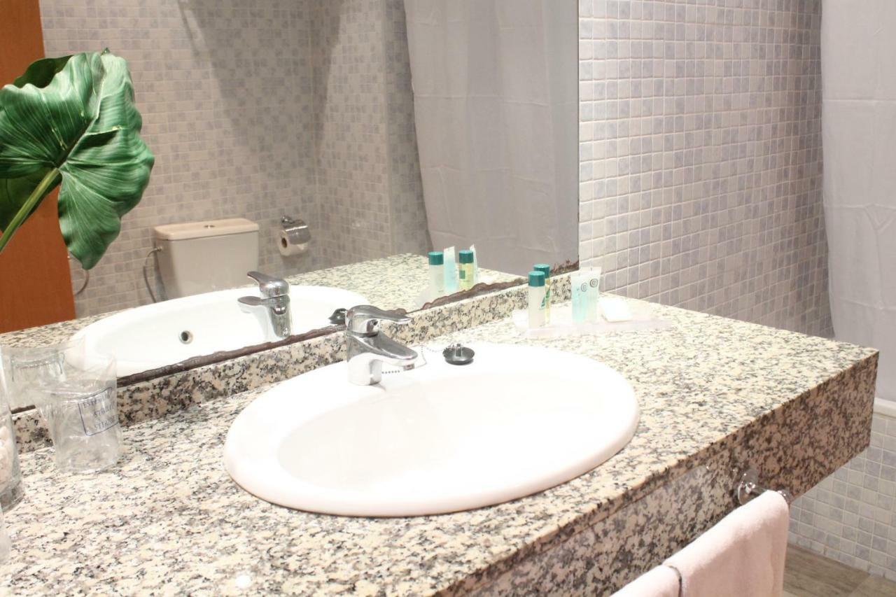 Apartahotel Advise Reina 4*