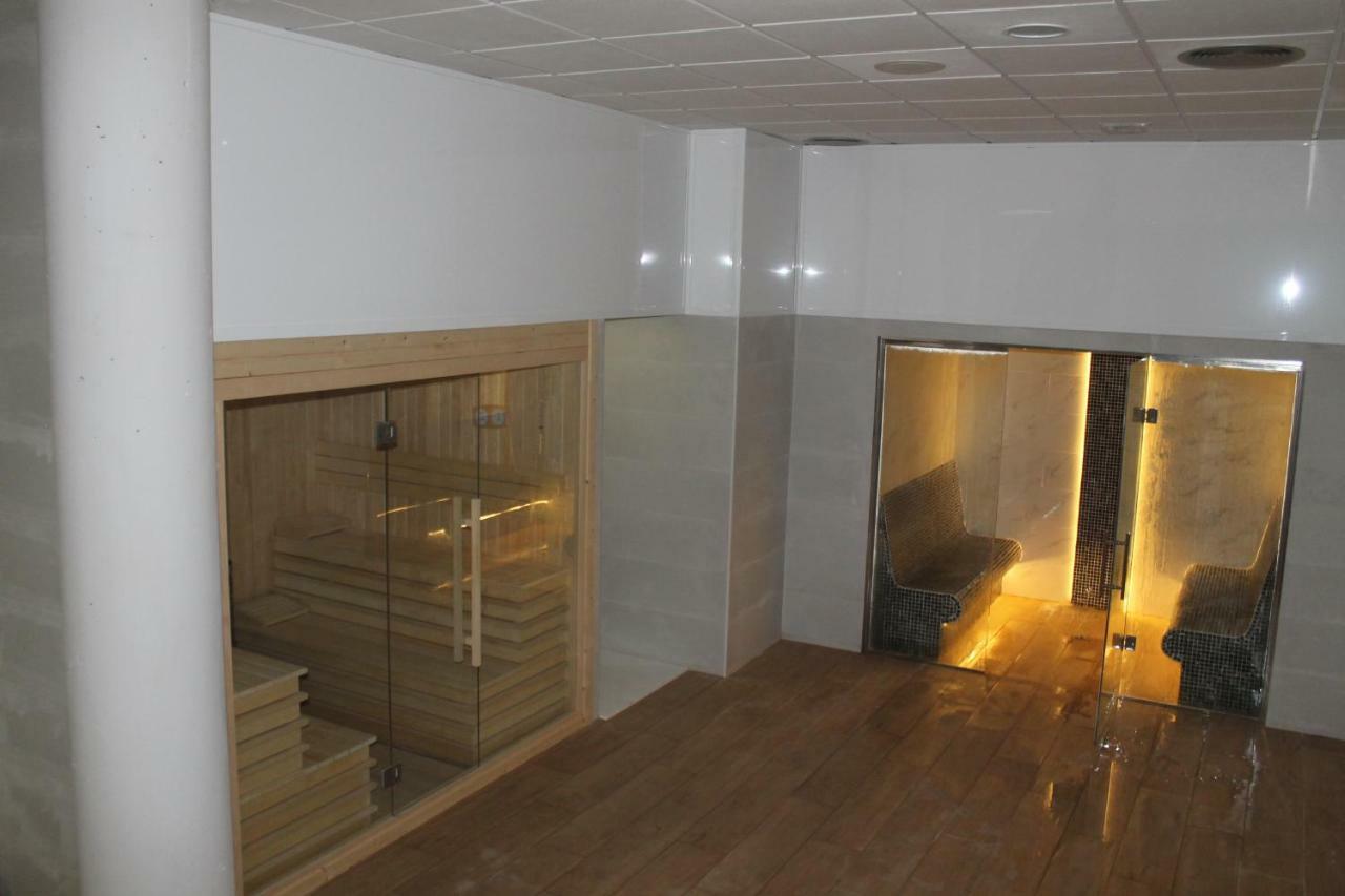 Apartahotel Advise Reina Vera