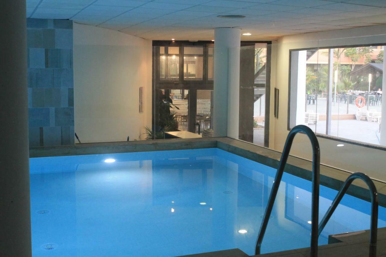 Advise Reina Apartahotel 4*