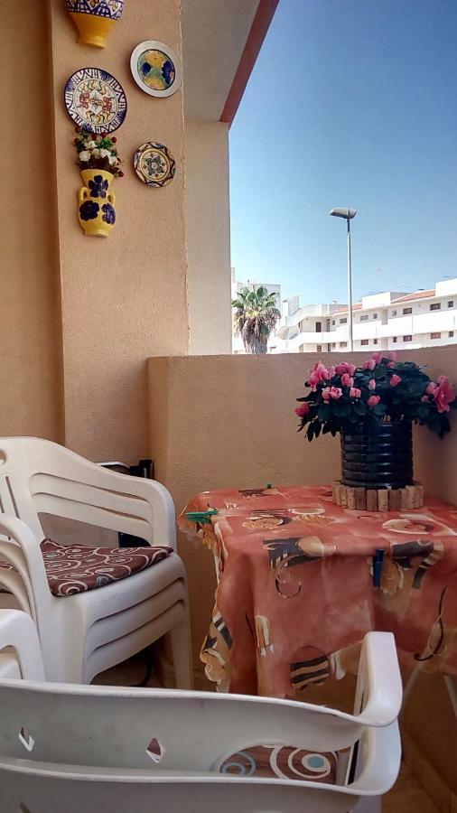 Manuel Galian 52 * Torrevieja