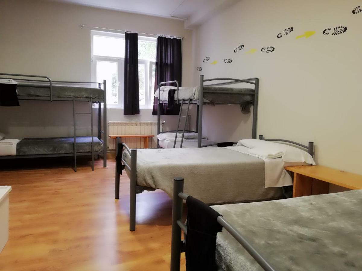 Hostal Alma Del Camino - Rooms&albergue Sarria