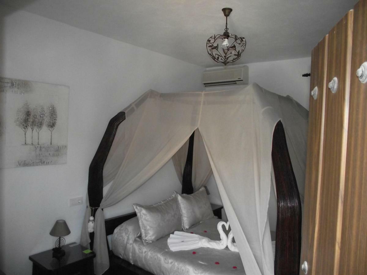 Guest house El Canario *