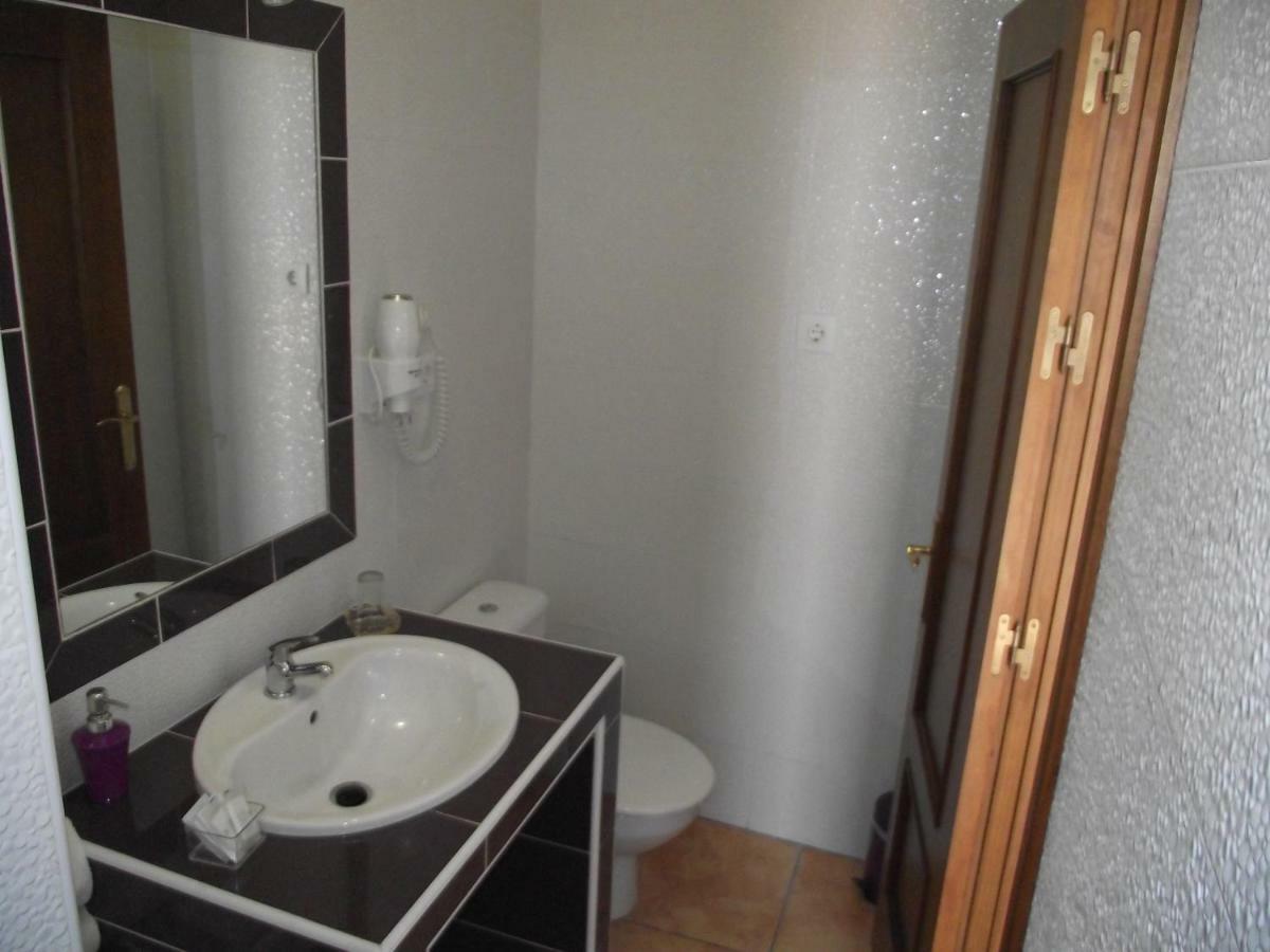 El Canario Guest house *
