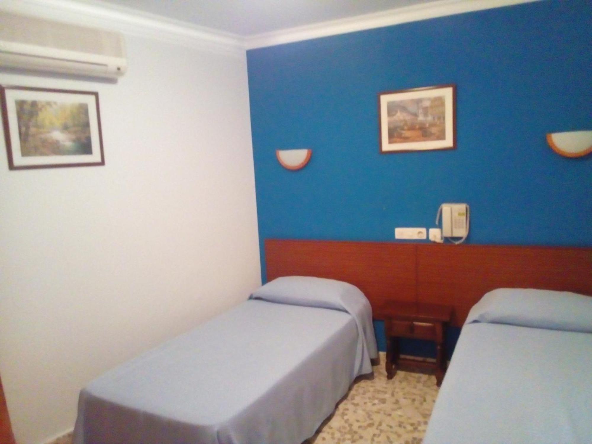 El Faisan C&r Hotel *