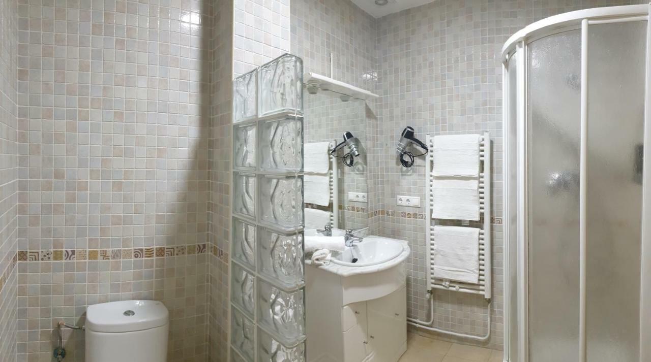 Portales De Pizarro Apartamento Béjar