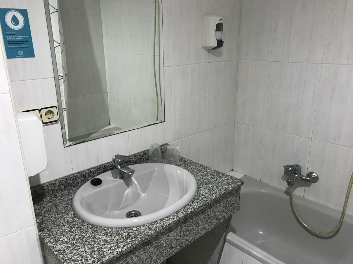 Alda Puerta Coruña 2*
