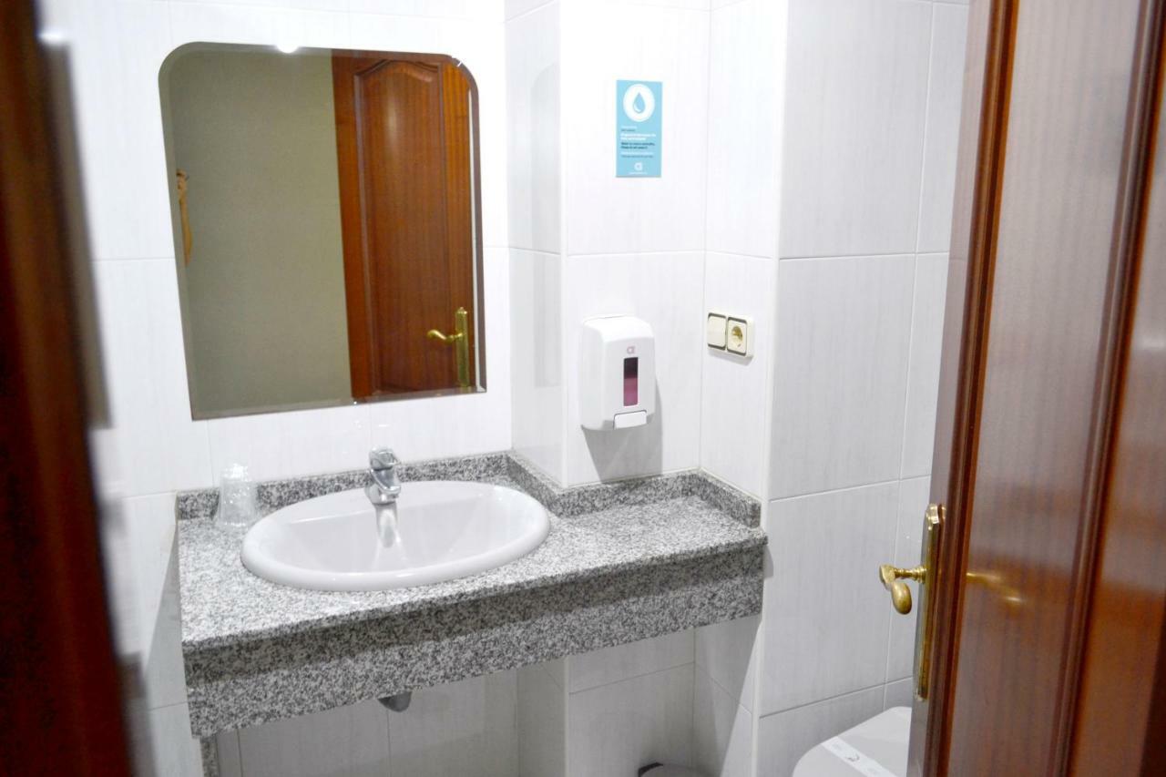 Alda Puerta Coruña Pensión A Coruña