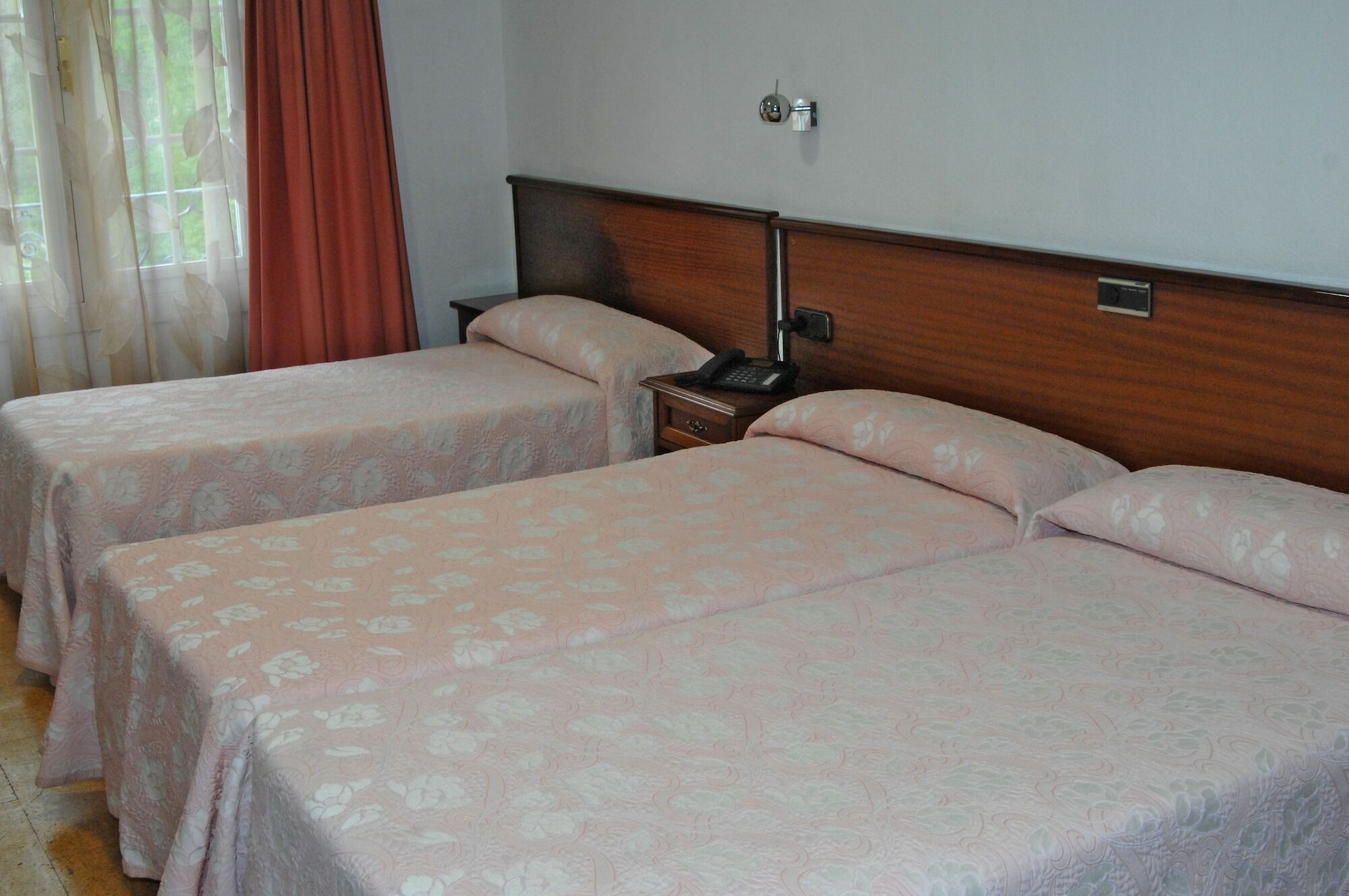 Hotel Santacruz *