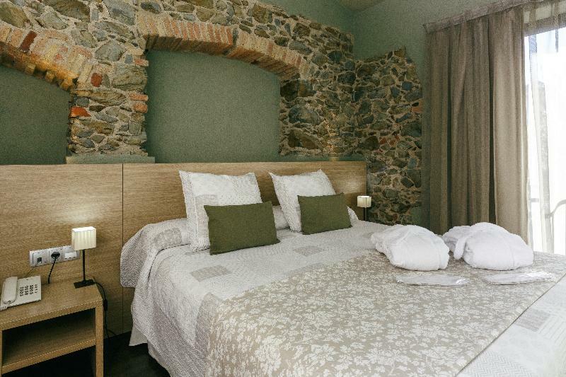Vilamont 3* Garriguella