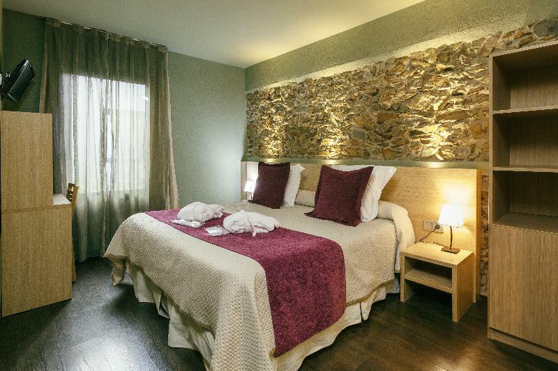 Vilamont Hotel Garriguella