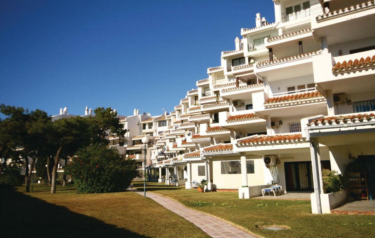 Cozy Apartment In Calahonda With Wifi *