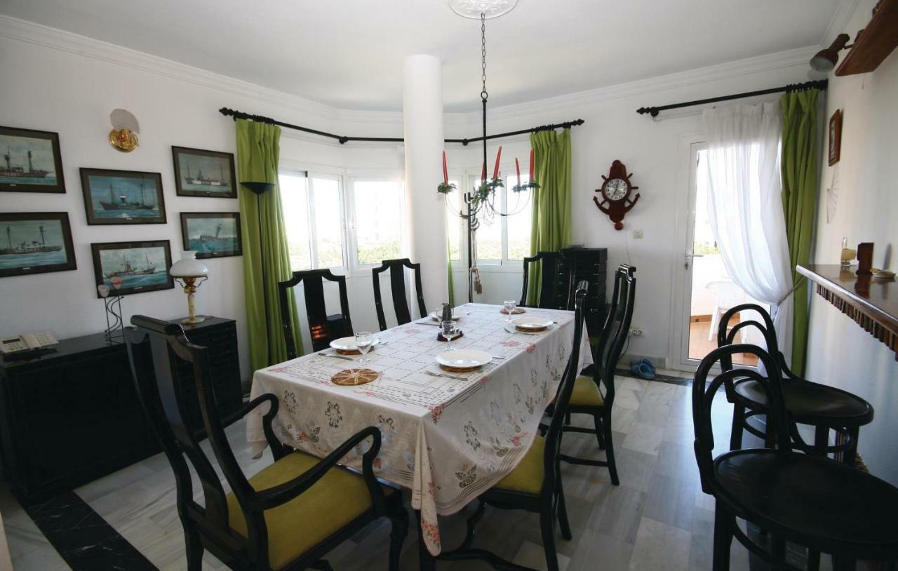 Cozy Apartment In Calahonda With Wifi La Cala De Mijas