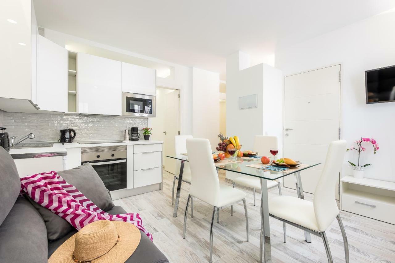 C104b Brand New Elegant Pool! Apartment