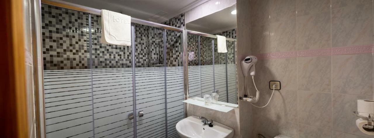 Quino Hotel 2*
