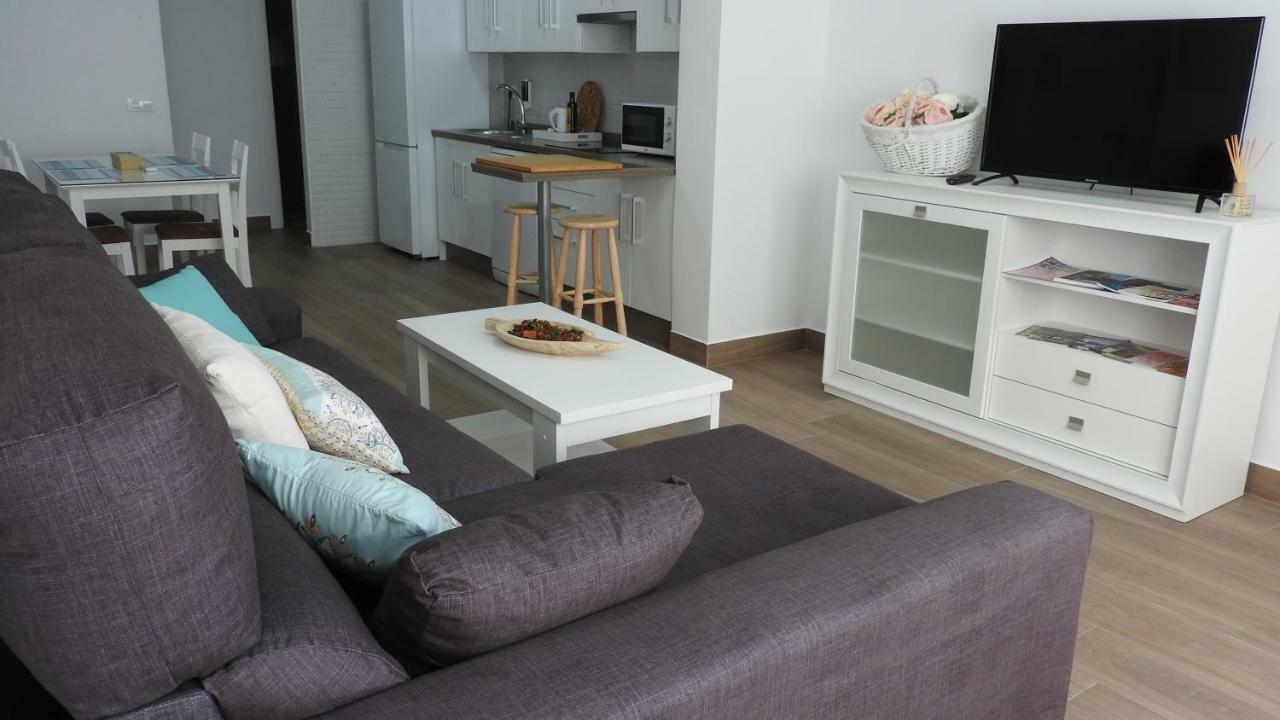 Viviendas Con Fines Turisticos ''la Jamuga'' Apartment