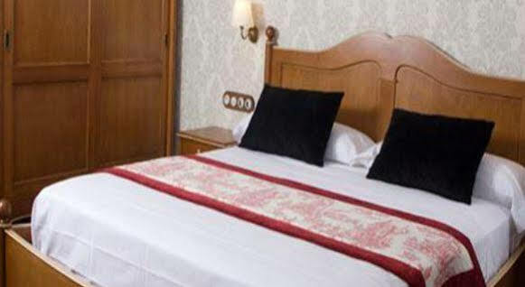 Husa Sant Bernat Hotel